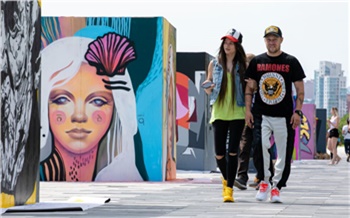 «Просто кайф — набережные сразу заиграли!»: лучшие кадры первого фестиваля граффити в Красноярске