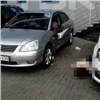 На красноярской Взлетке женщина выпала из окна бизнес-центра на припаркованную машину