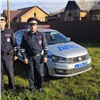 В Красноярском крае гаишники спасли от огня пять человек и машину