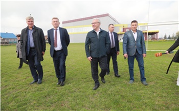 «Вместе мы сделаем наш край другим»: Александр Усс проверил благоустройство Большой Мурты