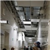 В красноярской поликлинике обвалился потолок (видео)
