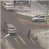 «Тупо ехал на красный»: на улице Ладо Кецховели пожилой водитель сбил ребенка и мужчину (видео)