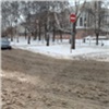 «Глаз радуется от чудовищной красоты»: в Красноярске улицы залили противогололедным реагентом (видео)