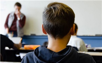 Маршировать или быть «опущенным»: красноярский психолог о том, почему взрослые не умеют общаться с подростками