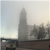 Красноярцы делятся снимками окутанного туманом города