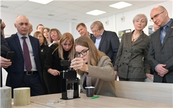 «Чтобы мирный атом был безвредным»: в СФУ открылась уникальная лаборатория по обращению с радиоактивными отходами