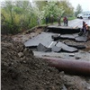 «Прогнозируется медленный спад»: в Красноярском крае вода уходит из затопленных деревень, 4 дороги еще перекрыты