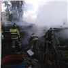 На правобережье Красноярска сгорел частный дом с двумя людьми внутри