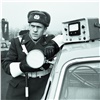 «В унтах и на вертолете»: красноярские полицейские показали ретро фотографии службы на дорогах