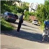 В Красноярске труп мужчины 4 дня пролежал в припаркованной машине (видео)