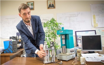 «Первый образец собирали в гараже после работы»: как красноярец создает вискозиметр для российской нефтедобычи