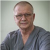 В Красноярске от коронавирусных осложнений скончался хирург 20-й больницы Валерий Большаков