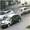 Непослушный 6-летний мальчик выехал на велосипеде из закрытого двора и попал в ДТП в Красноярске (видео)