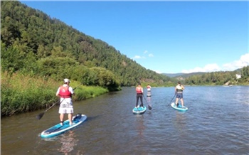 «Упала, замерзла, но тонуть не собиралась»: как я за два дня научилась кататься на сапе