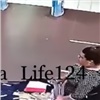 «Они уже давно тут промышляют»: красноярка украла целую тележку детской одежды из торгового центра (видео)