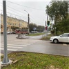 На Мичурина Mazda сбила на «зебре» 16-летнюю девочку. Это третье ДТП с детьми-пешеходами в Кировском районе за неделю (видео)