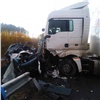 В Красноярском крае водитель минивэна выехал на «встречку» и устроил ДТП с грузовиком: погибли двое