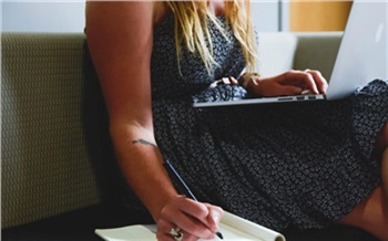 «Дает шанс в трудную минуту»: как социальный контракт помогает красноярцам открыть свое дело? 