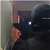 Бойцы ОМОНа задержали укравшего год назад «Ауди» красноярца (видео)
