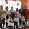 «Двадцатка добровольцев» СУЭК посетила с подарками детский центр в Шарыпово