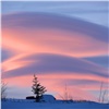 В Норильске заметили необычные неподвижные облака