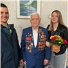 Сотрудники Красноярской ГЭС поздравили ветеранов с Днем Победы