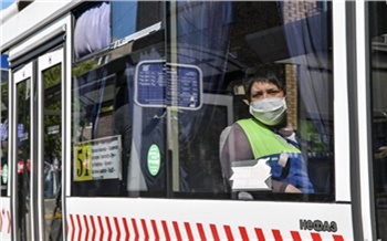 «Человек билетик потерял — а я сижу и плачу»: откровения красноярского кондуктора