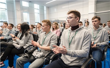 «Студенты-айтишники попробуют покорить заводы»: в Сибирском федеральном университете открылась Академия IT