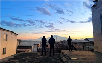 «Русские здесь почти свои»: как временно переехавшим красноярцам сейчас живется в Армении