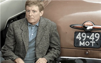 «Покупаем китайские машины, над которыми еще вчера смеялись»: как российский авторынок выжил в 2022-м и что его ждет дальше