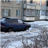 Мэрия Красноярска с помощью эвакуаторов будет бороться с мешающими уборке улиц «подснежниками»
