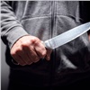 В Красноярске жителей Солнечного напугал мужчина с окровавленным ножом (видео)