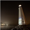«Выполняет практическую функцию»: красноярцам показали установленный на острове Отдыха маяк с подсветкой 