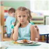 «Нарушения по калорийности и весу»: Роспотребнадзор уличил в неправильном питании школьников еще две красноярские фирмы