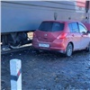 В Ачинске 61-летняя автоледи допустила столкновение с поездом: пострадал ребенок-пассажир 