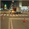 На красноярских улицах начали наносить новую дорожную разметку (видео)