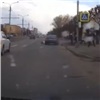 На правобережье Красноярска иномарка сбила переходившего на красный свет ребенка (видео) 