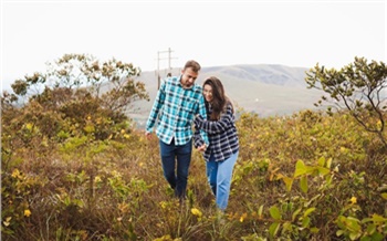 «Гоночная трасса, прогулка на теплоходе и кино под открытым небом»: топ-10 мест для незабываемого свидания в Красноярске