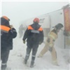 В Шарыповском районе порыв ветра опрокинул междугородний автобус