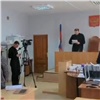 В Красноярске подозреваемую в махинациях с протезами для инвалидов отправили в СИЗО (видео)