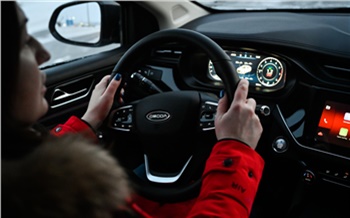 «Автомобиль-гаджет»: тестируем Omoda S5 на дорогах Красноярска