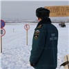 «Без ремней и остановок»: красноярским водителям напомнили правила безопасности на ледовых переправах