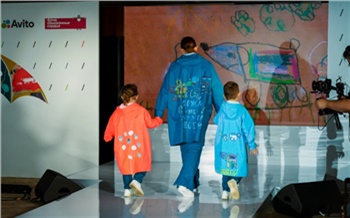 «Узнаю об этом больше»: как инфлюенсеры и крупные компании помогают детям с РАС