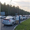 Силовики устроили облаву на таксистов-мигрантов под Красноярском: троих выдворят из страны (видео)