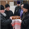 Нового главу Красноярской митрополии встретили хлебом и солью