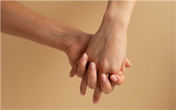 «Мама, не переводи им деньги!»: как сервис «второй руки» защищает сбережения близких