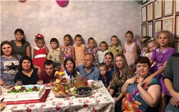 «Мамочка, где ты была так долго?»: история семейного детского дома Бутяевых