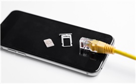 Россиянам на сутки будут блокировать интернет и СМС после возвращения из-за рубежа