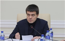 Губернатор Красноярского края призвал усилить борьбу с телефонными мошенниками и нелегальными мигрантами