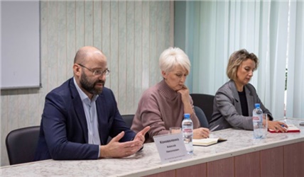 Глава Минздрава Красноярского края пообещал не закрывать сельские больницы